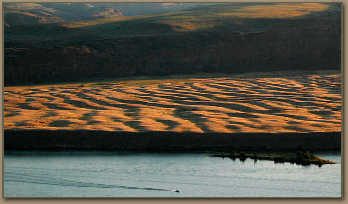 West Bar giant current ripples created by the Ice Age Floods.